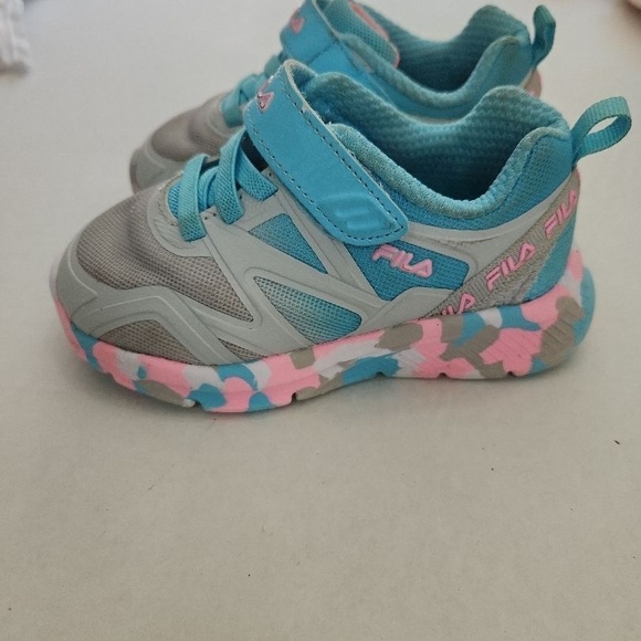 FILA Kids Sneakers Size 8 Grey Blue Pink Velcro Strap Athletic Sporty Active - Picture 1 of 10